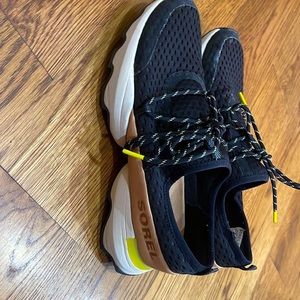 Sorel kinetic impact lace sneaker in Black /tan/ yellow accents sorrel